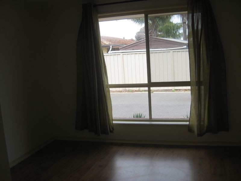 1B Young Terrace, Evanston Gardens SA 5116