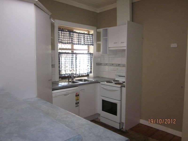 8 Mahood Street, Elizabeth Grove SA 5112