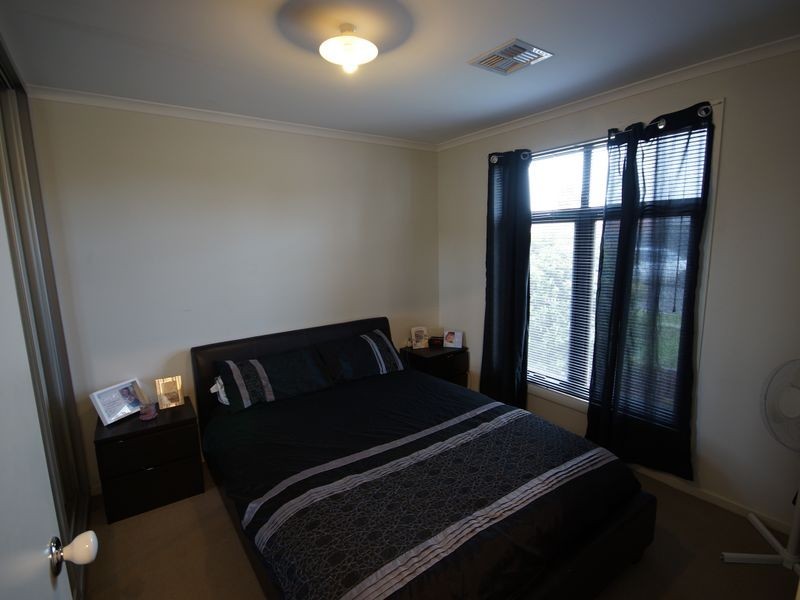 99 Lakeside Drive, Andrews Farm SA 5114