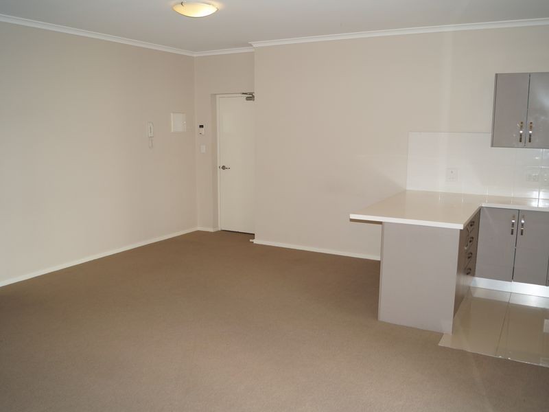 122/6-18 Metro Parade, Mawson Lakes SA 5095