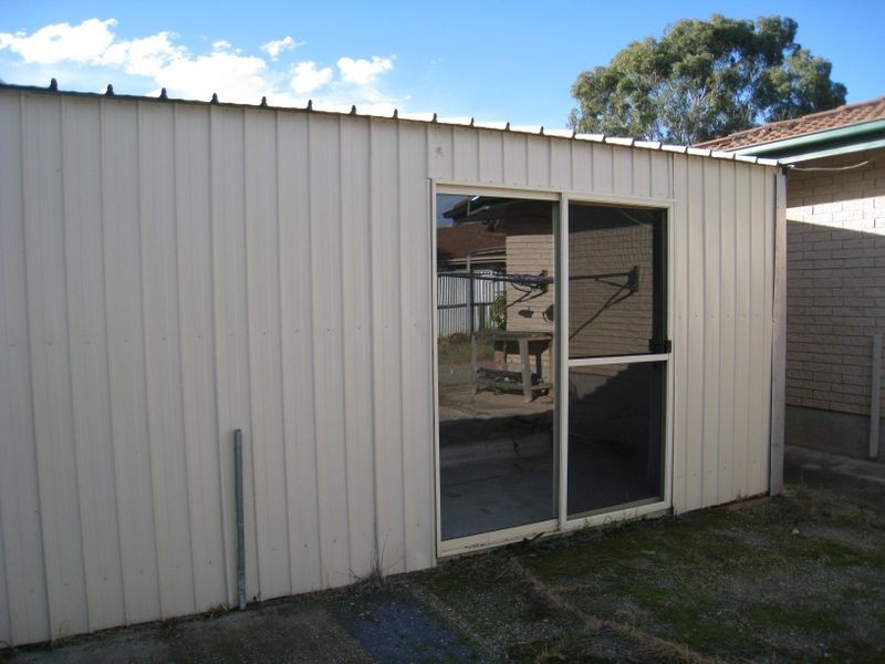 27 Halifax Court, Elizabeth Downs SA 5113