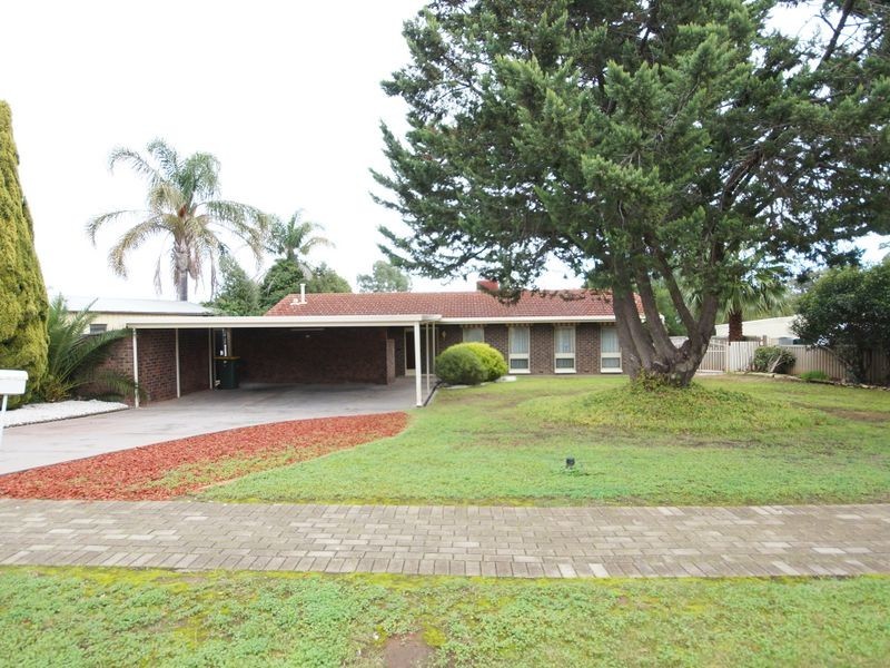 4 Inwood Road, Elizabeth East SA 5112
