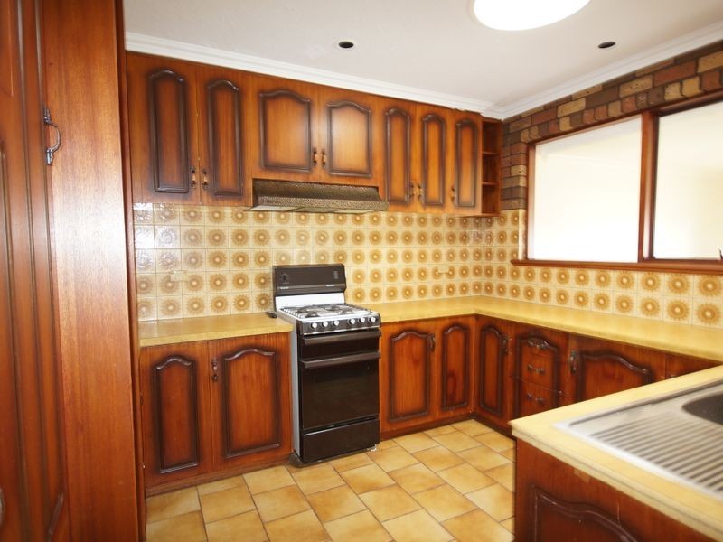 4 Inwood Road, Elizabeth East SA 5112