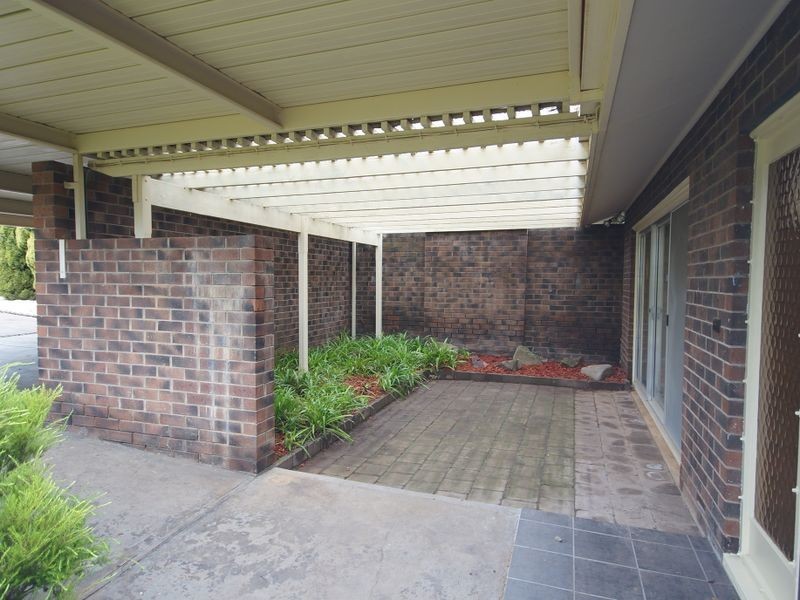 4 Inwood Road, Elizabeth East SA 5112