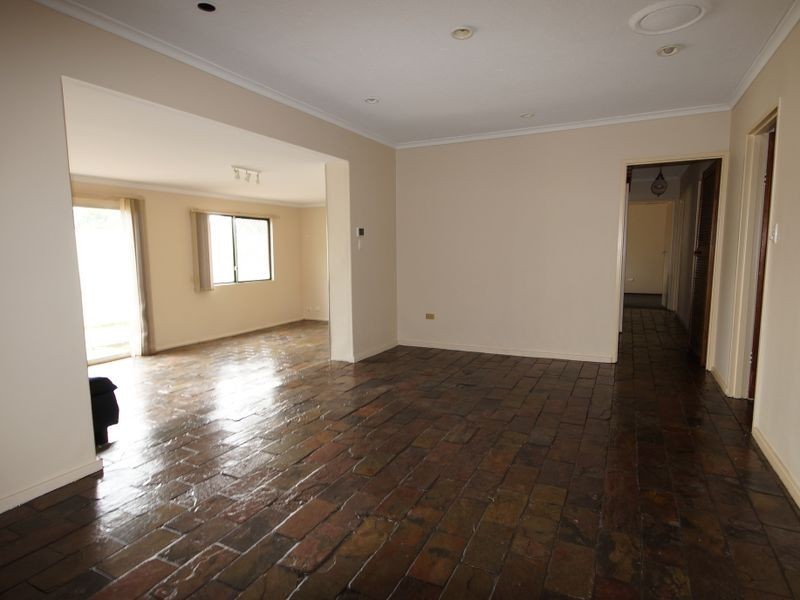 4 Inwood Road, Elizabeth East SA 5112