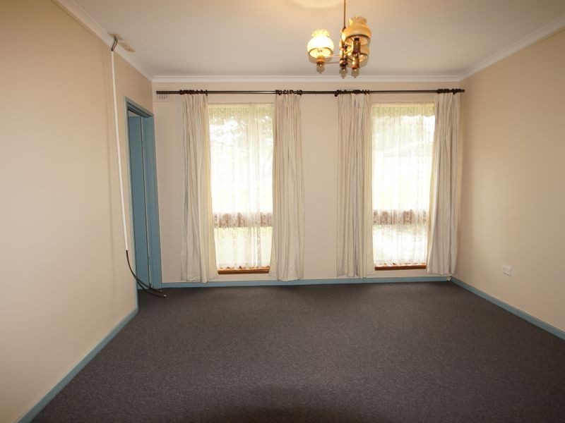 4 Inwood Road, Elizabeth East SA 5112