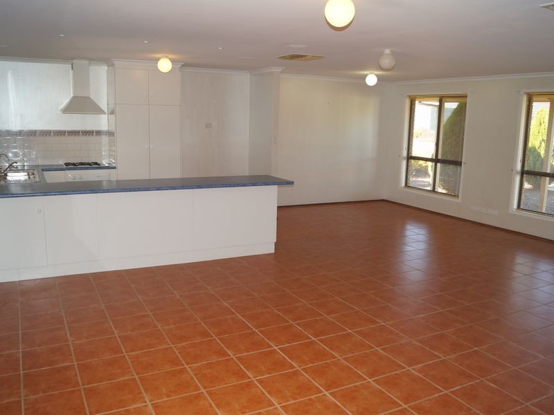 12 Maplewood Drive, Blakeview SA 5114