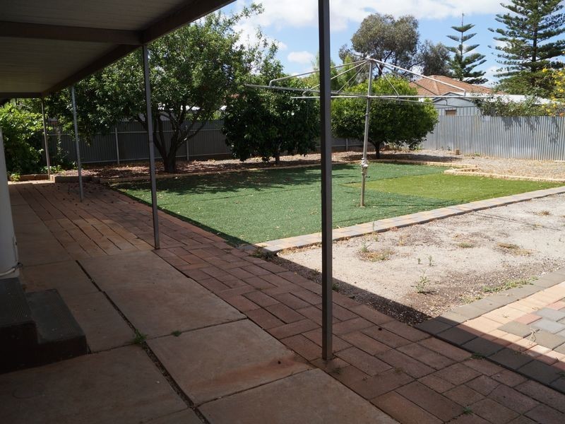 10 Seaborough Road, Elizabeth Park SA 5113