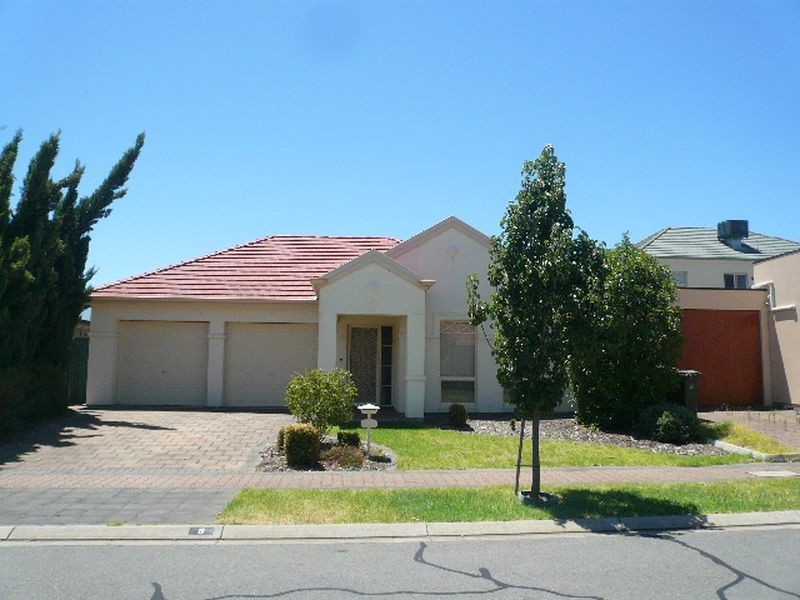 6 Parkdale Crescent, Mawson Lakes SA 5095