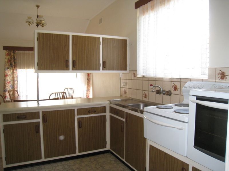 102 Coppleridge Drive, Elizabeth Vale SA 5112