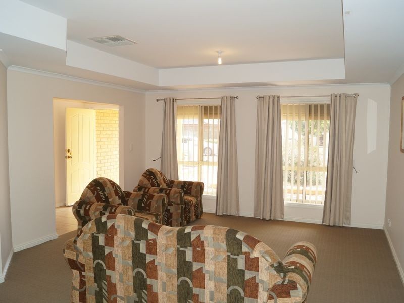 131 President Avenue, Andrews Farm SA 5114