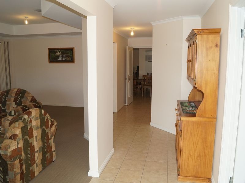 131 President Avenue, Andrews Farm SA 5114
