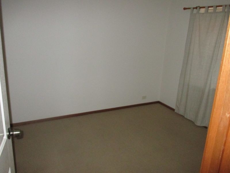 34 Rossiter Drive, Evanston Park SA 5116