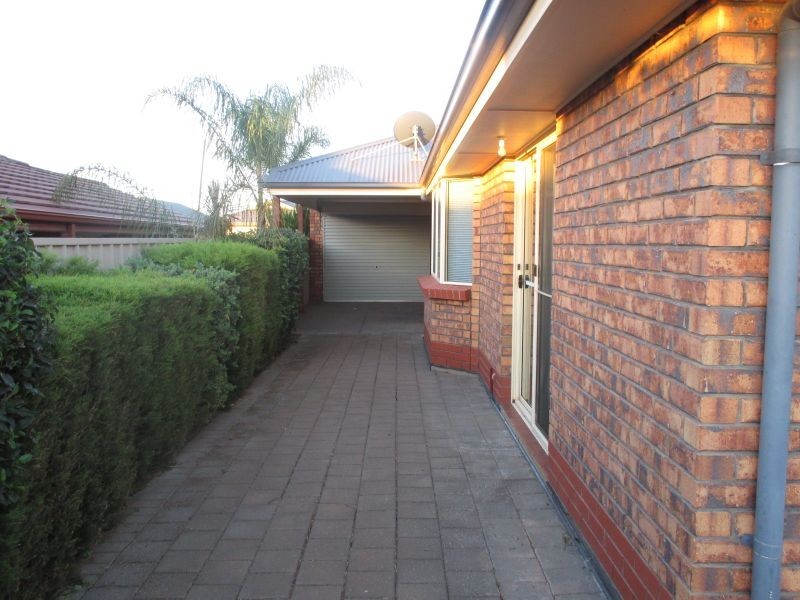 34 Rossiter Drive, Evanston Park SA 5116