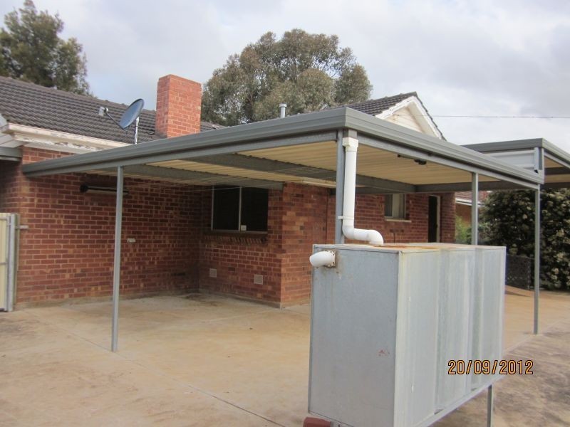 17 Crisp Road, Elizabeth Downs SA 5113