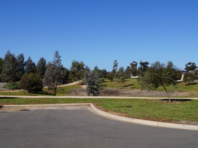 5 Wayfarer Mews, Smithfield SA 5114