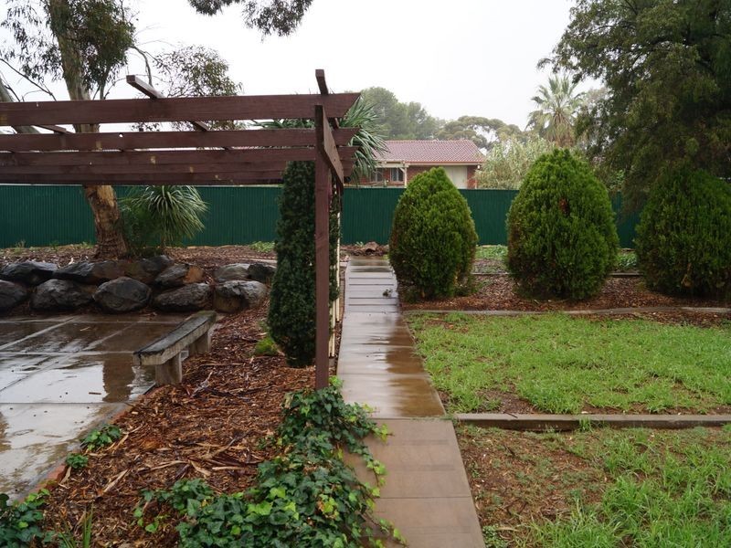 30 Woodlands Road, Elizabeth Downs SA 5113