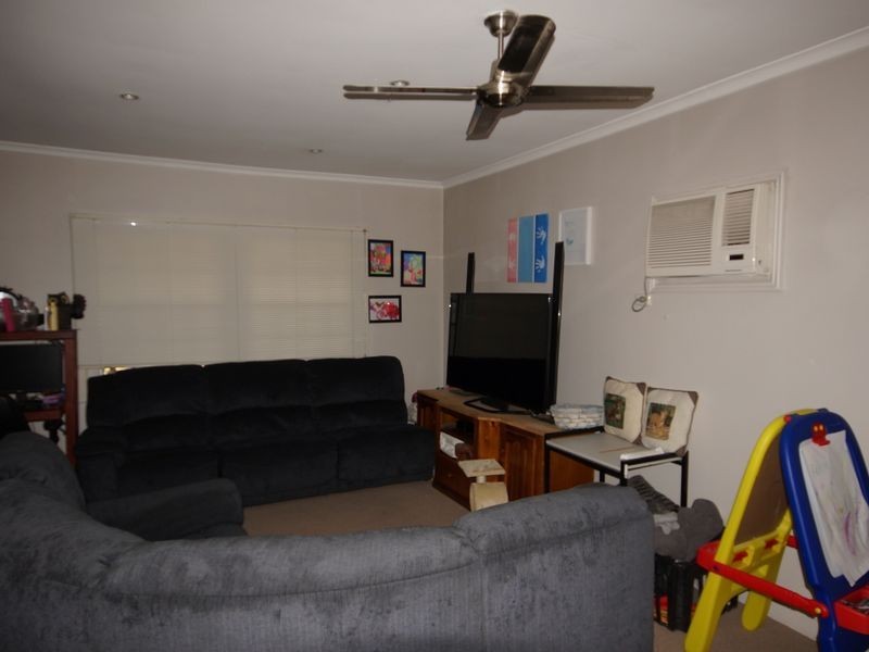 21 Lindsay Street, Elizabeth Downs SA 5113