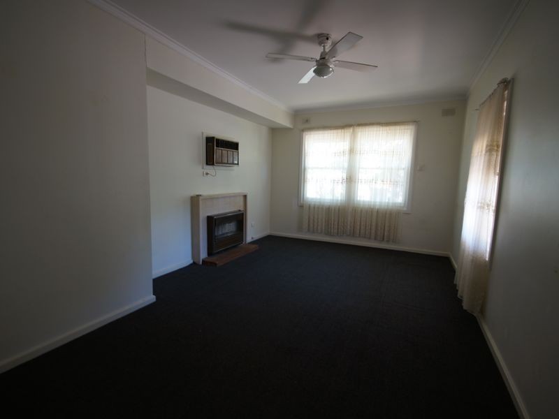 13 Mofflin Road, Elizabeth Grove SA 5112
