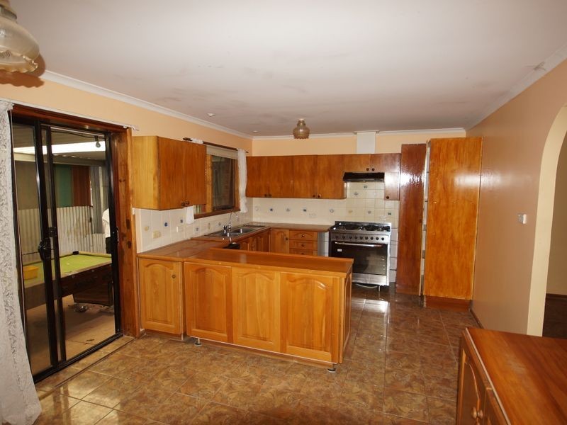 10 Douglas Street, Elizabeth Downs SA 5113