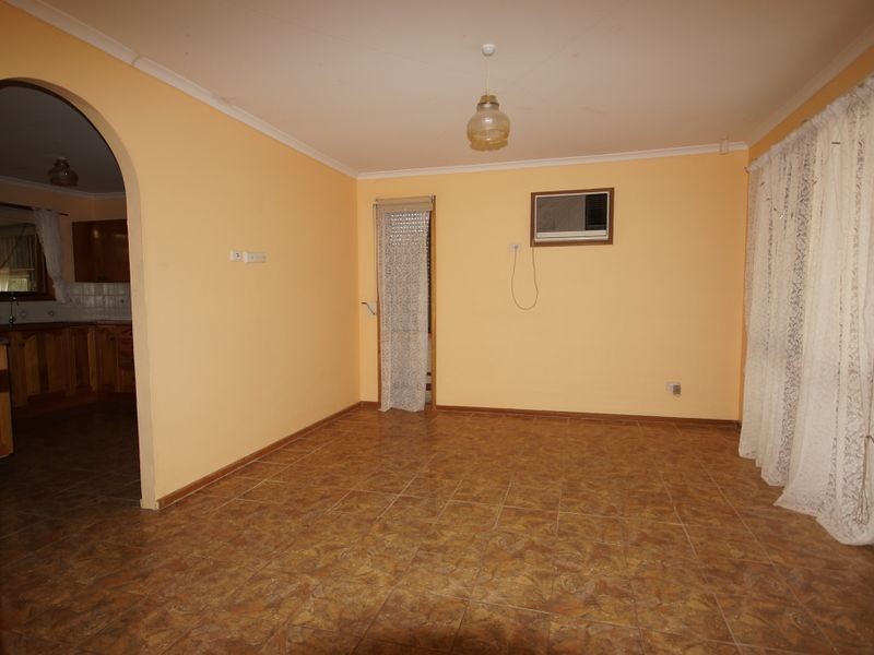 10 Douglas Street, Elizabeth Downs SA 5113