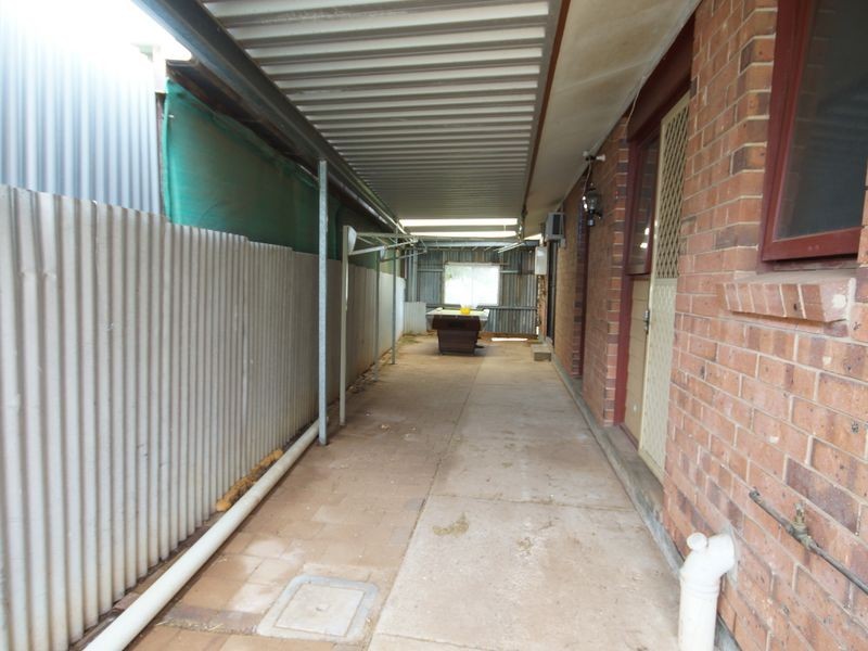 10 Douglas Street, Elizabeth Downs SA 5113