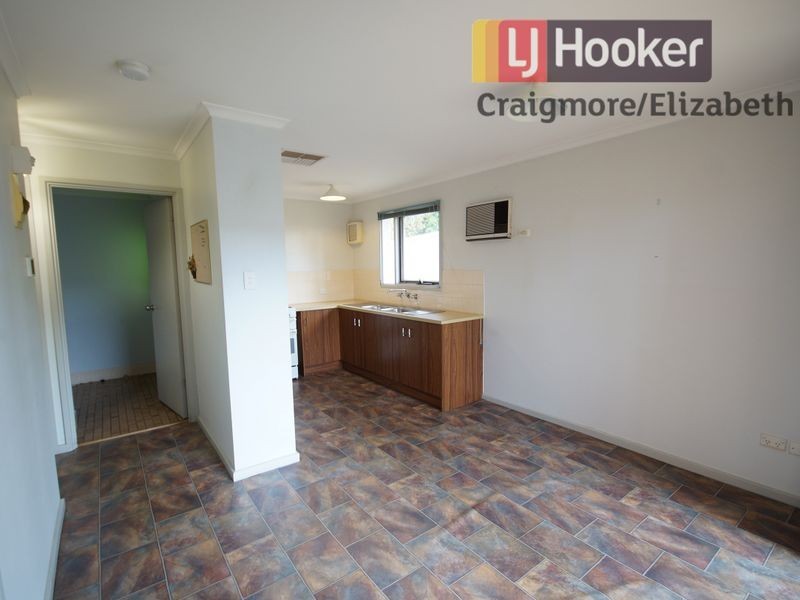 30 Tregenza Avenue, Elizabeth South SA 5112