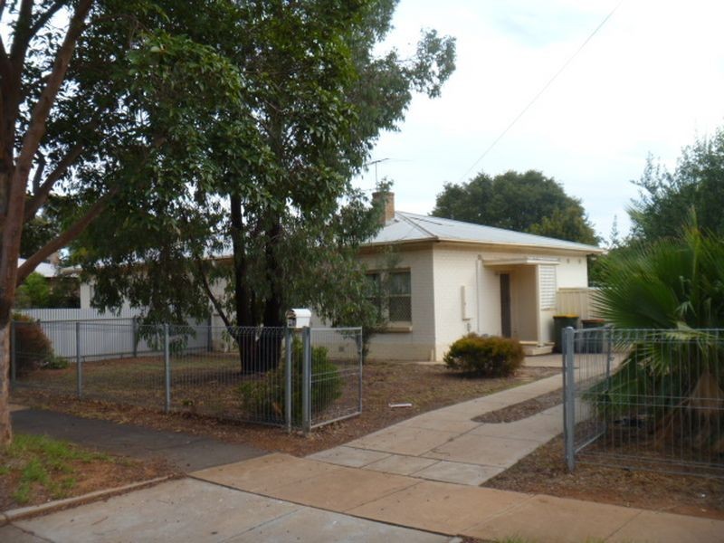 10 Sampson Road, Elizabeth Grove SA 5112