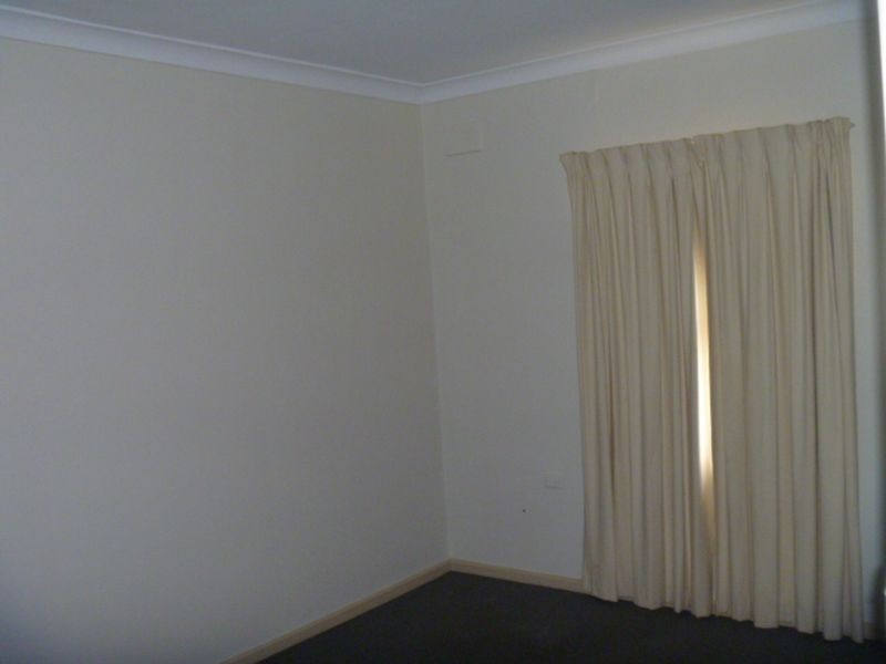 10 Sampson Road, Elizabeth Grove SA 5112