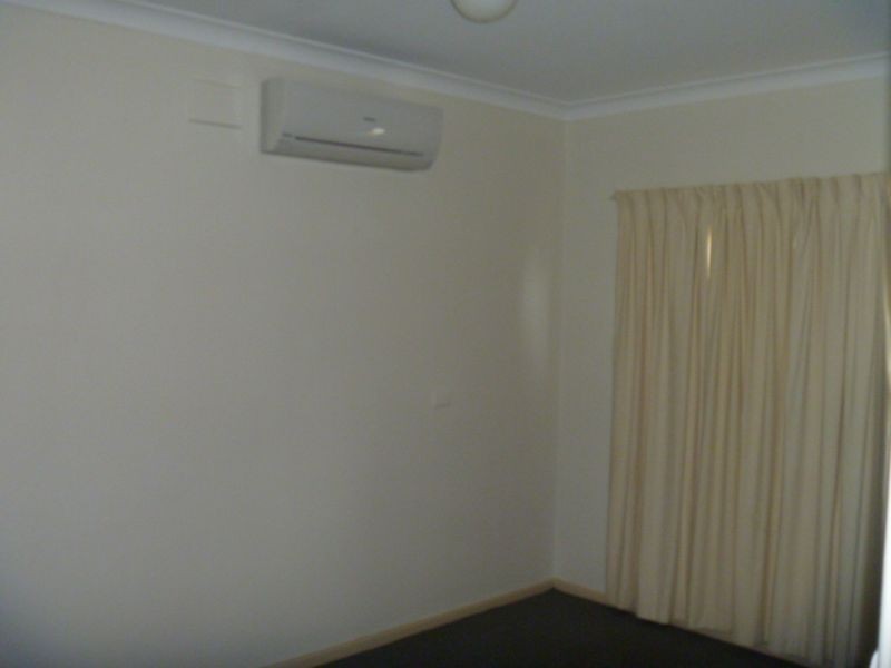 10 Sampson Road, Elizabeth Grove SA 5112