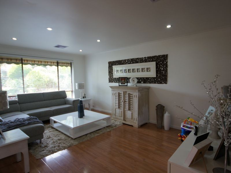 10 Marian Crescent, Hillbank SA 5112