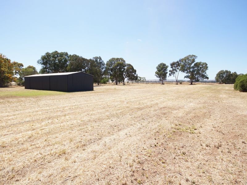 32 Julian Road, Macdonald Park SA 5121