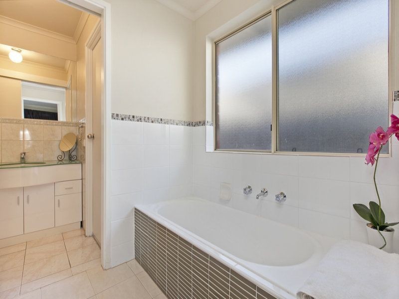 2 Lukin Avenue, Paralowie SA 5108