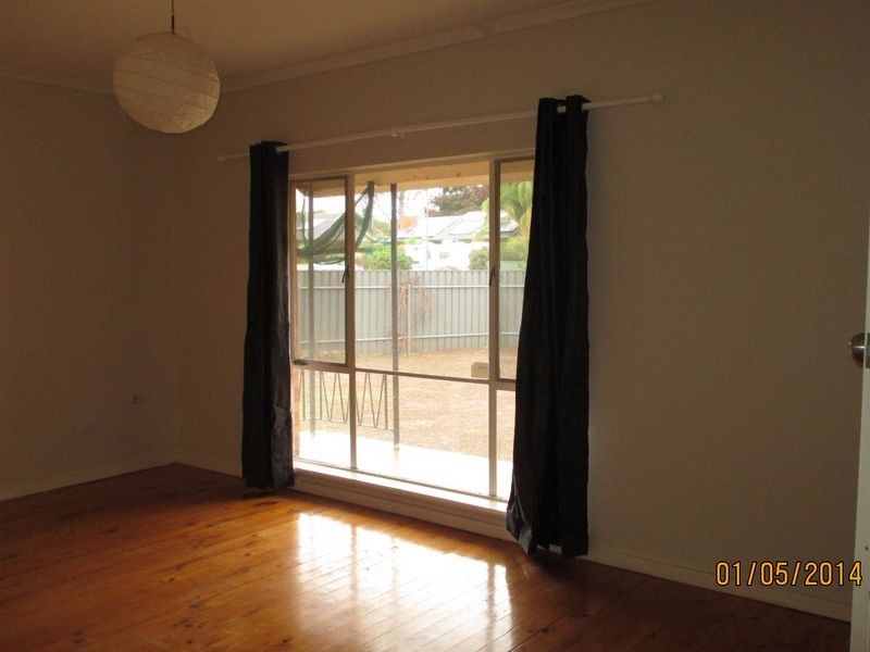 1 McLean Street, Elizabeth Park SA 5113