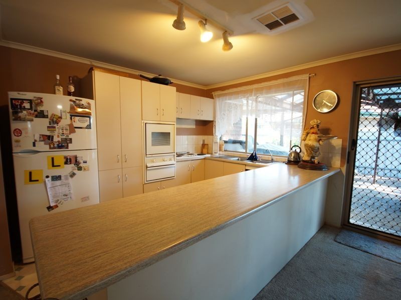 8 Chase Court, Blakeview SA 5114