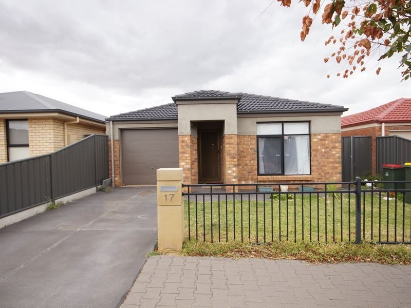 17 Saint Clair Avenue, Andrews Farm SA 5114