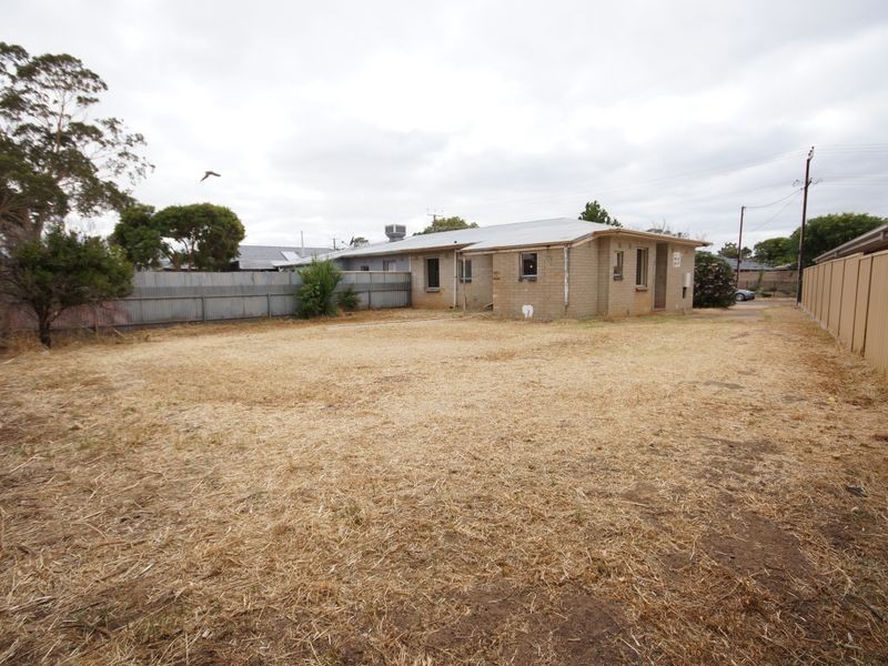 30 Roberts Crescent, Smithfield Plains SA 5114