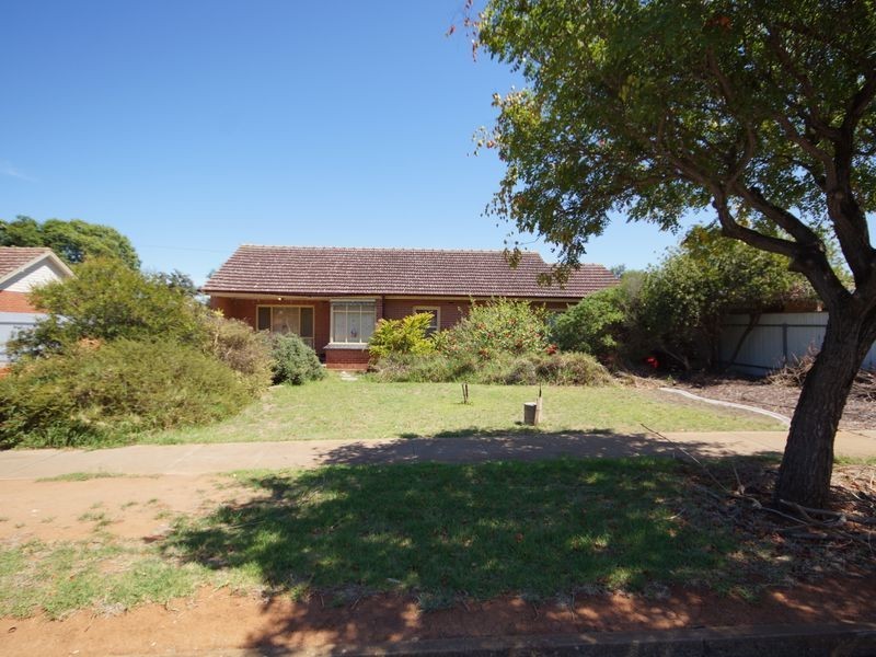 11 Hanson Road, Elizabeth Downs SA 5113