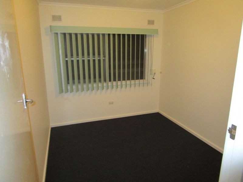 11 Fairfield Road, Elizabeth Grove SA 5112