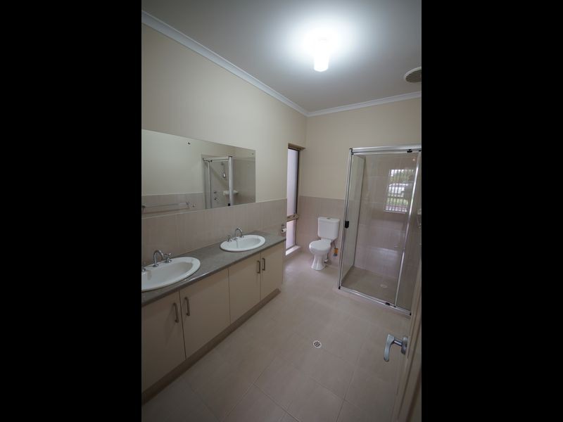 3 Holly Court, Mawson Lakes SA 5095