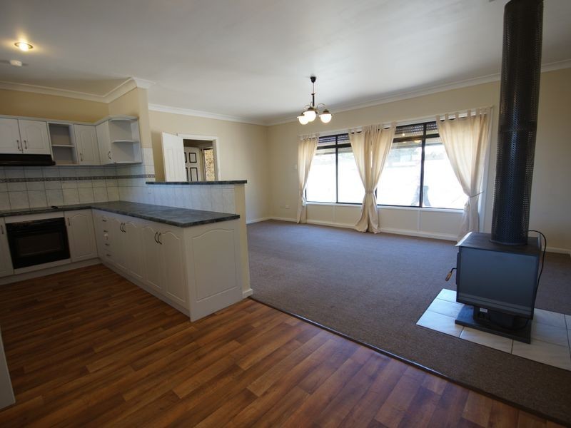 31 Adams Road, Elizabeth Park SA 5113