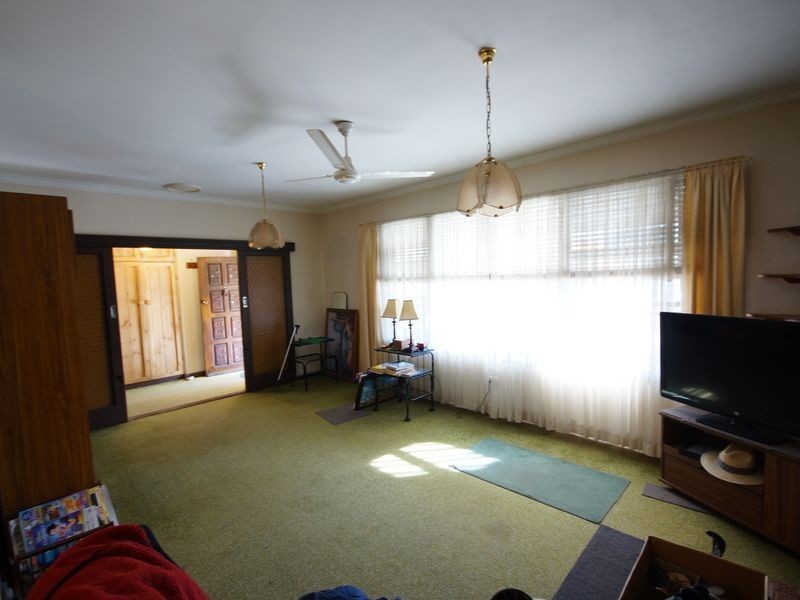 8 Hamdon Street, Elizabeth Vale SA 5112