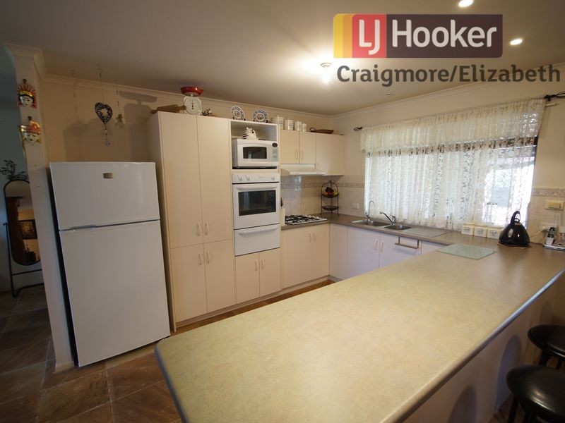 4 Hall Court, Hillbank SA 5112