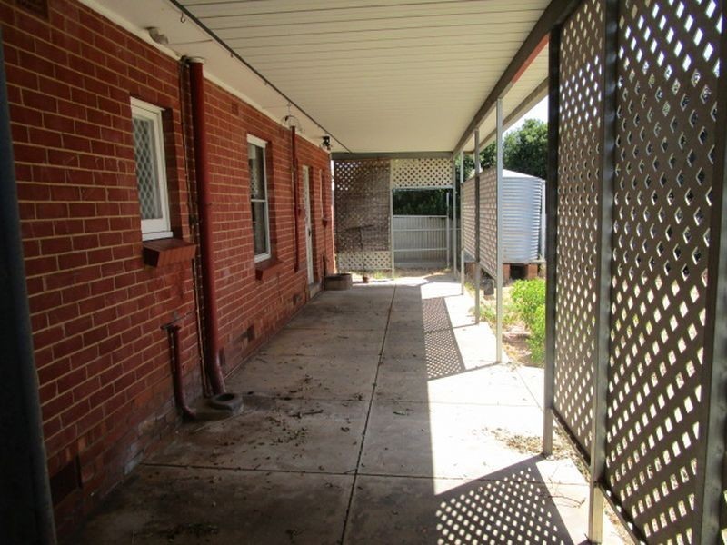 16 Oldham Road, Elizabeth Vale SA 5112