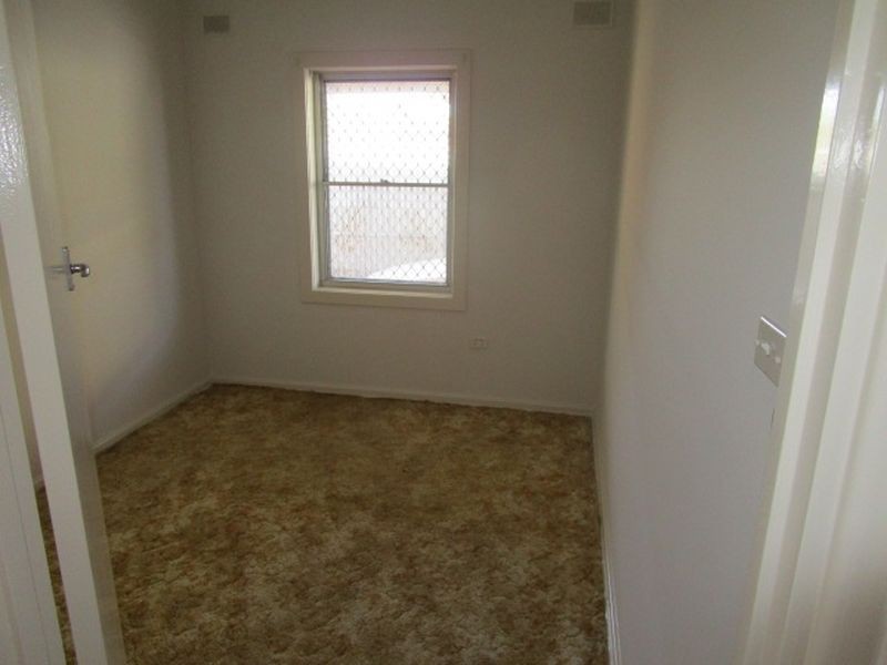 16 Oldham Road, Elizabeth Vale SA 5112