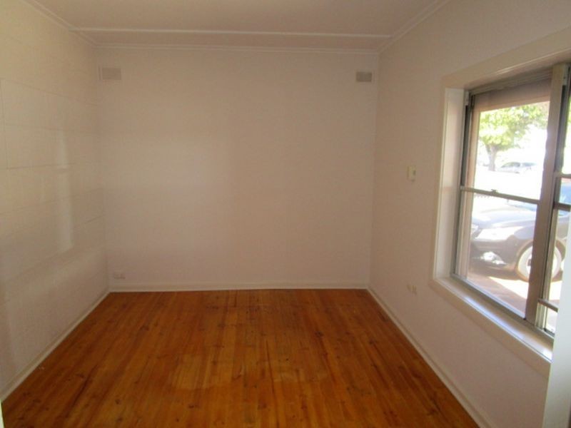 16 Oldham Road, Elizabeth Vale SA 5112