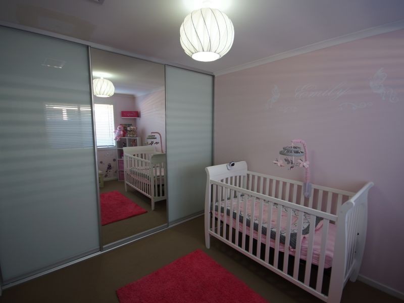 9 Riesling Crescent, Andrews Farm SA 5114