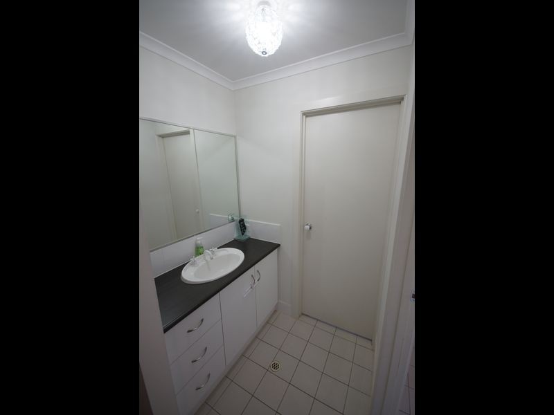 9 Riesling Crescent, Andrews Farm SA 5114