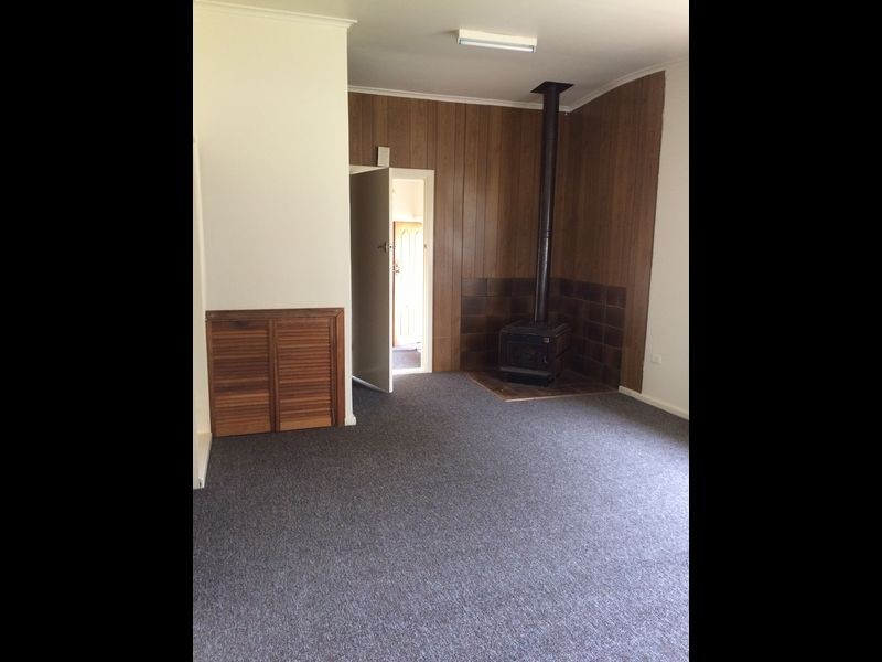 10 Lindsay Street, Elizabeth Downs SA 5113