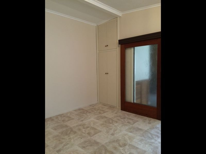 10 Lindsay Street, Elizabeth Downs SA 5113